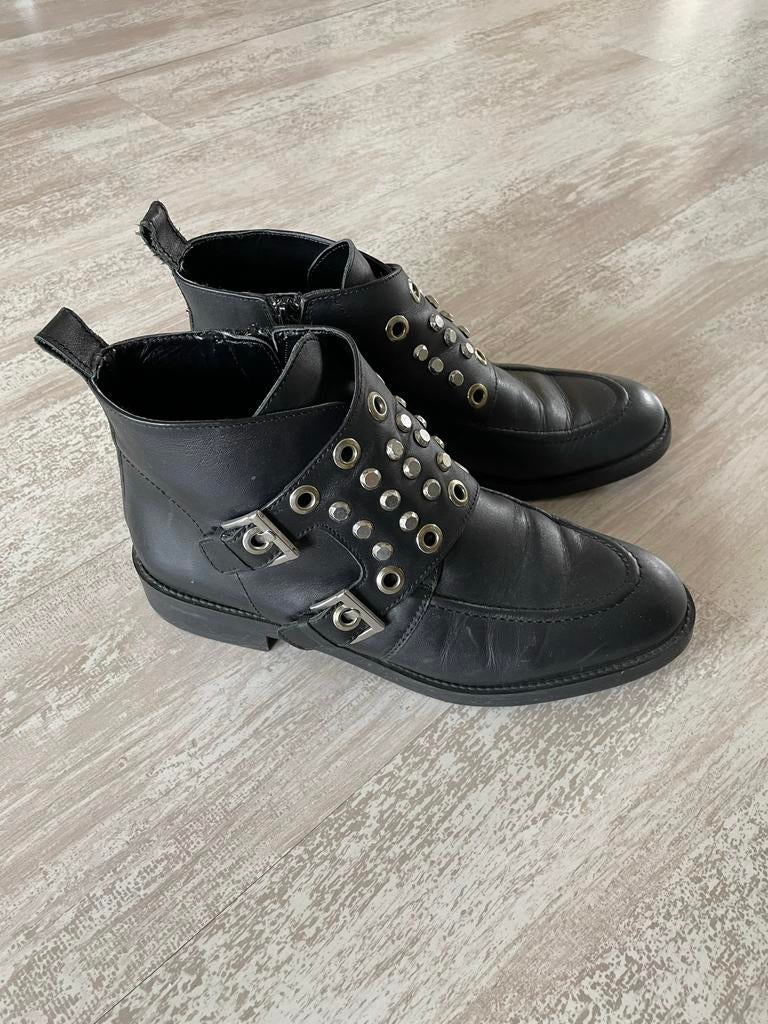Zara Trafaluc schoenen maat: 40 lage laarsjes, Kleding | Dames, Schoenen, Lage of Enkellaarzen, Ophalen of Verzenden, Zo goed als nieuw