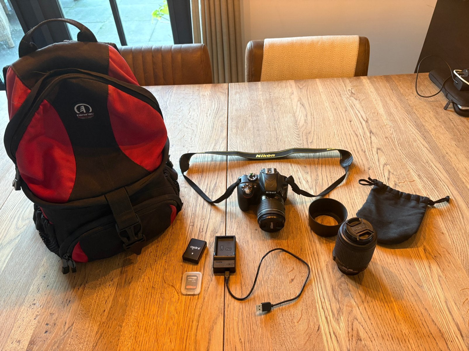 NIKON D3300 (SHUTTERCOUNT: 4527!), Ophalen, Ingebouwde flitser, Spiegelreflex, Zo goed als nieuw
