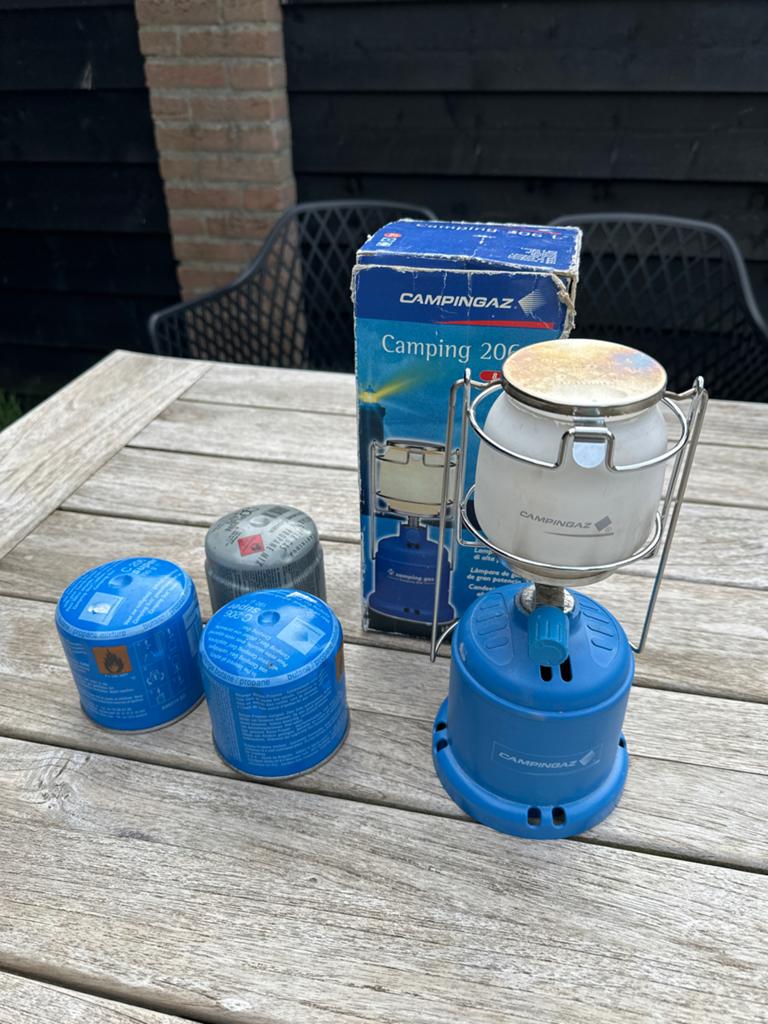 Campingaz Camping 206 gaslamp met 3 gaspatronen, Ophalen, Gebruikt