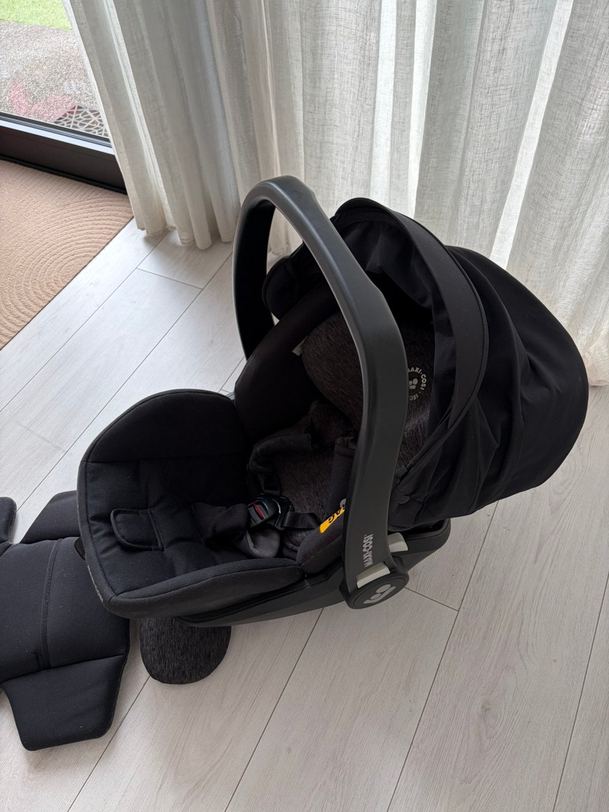 Maxi-Cosi Marble i-Size + ISOFIX base + verkleiner compleet, Ophalen, Verstelbare rugleuning, Gebruikt, Isofix