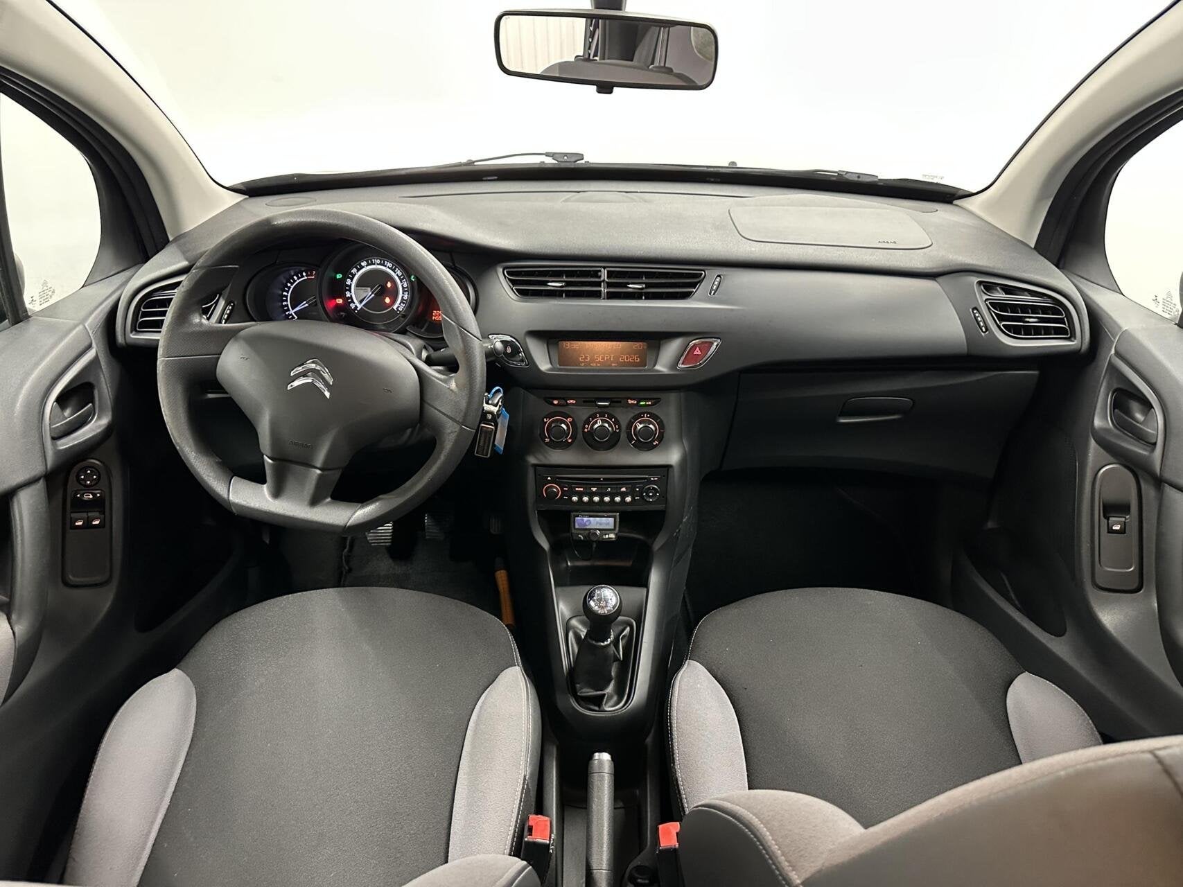 Citroen C3 1.0 PureTech Collection AIRCO LM TREKHAAK., Auto's, Voorwielaandrijving, Gebruikt, 948 kg, Met garantie (alle)