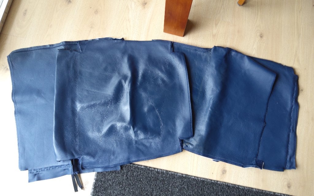 Gratis restant blauw leer, Hobby en Vrije tijd, Stoffen en Lappen, Ophalen, Gebruikt, Blauw, Leer of Kunstleer