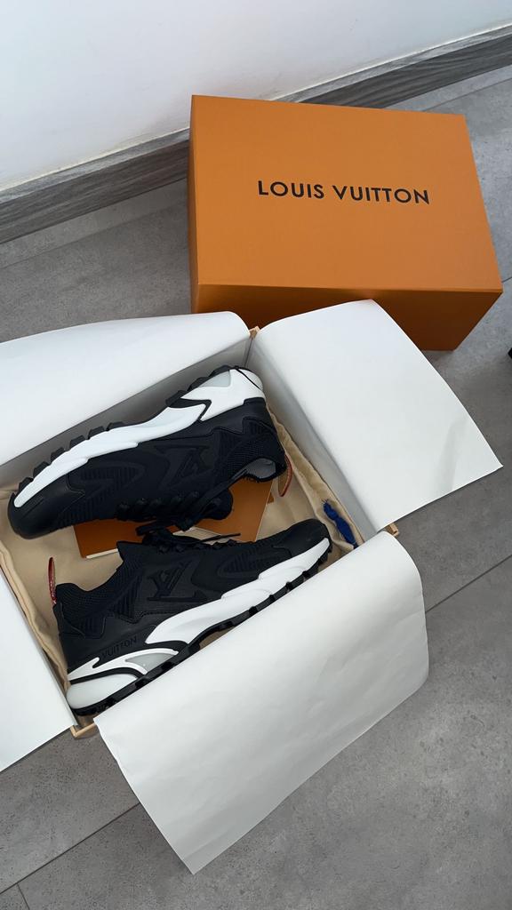 Louis vuitton tatic sneakers maat 43, Ophalen of Verzenden, Nieuw, Zwart
