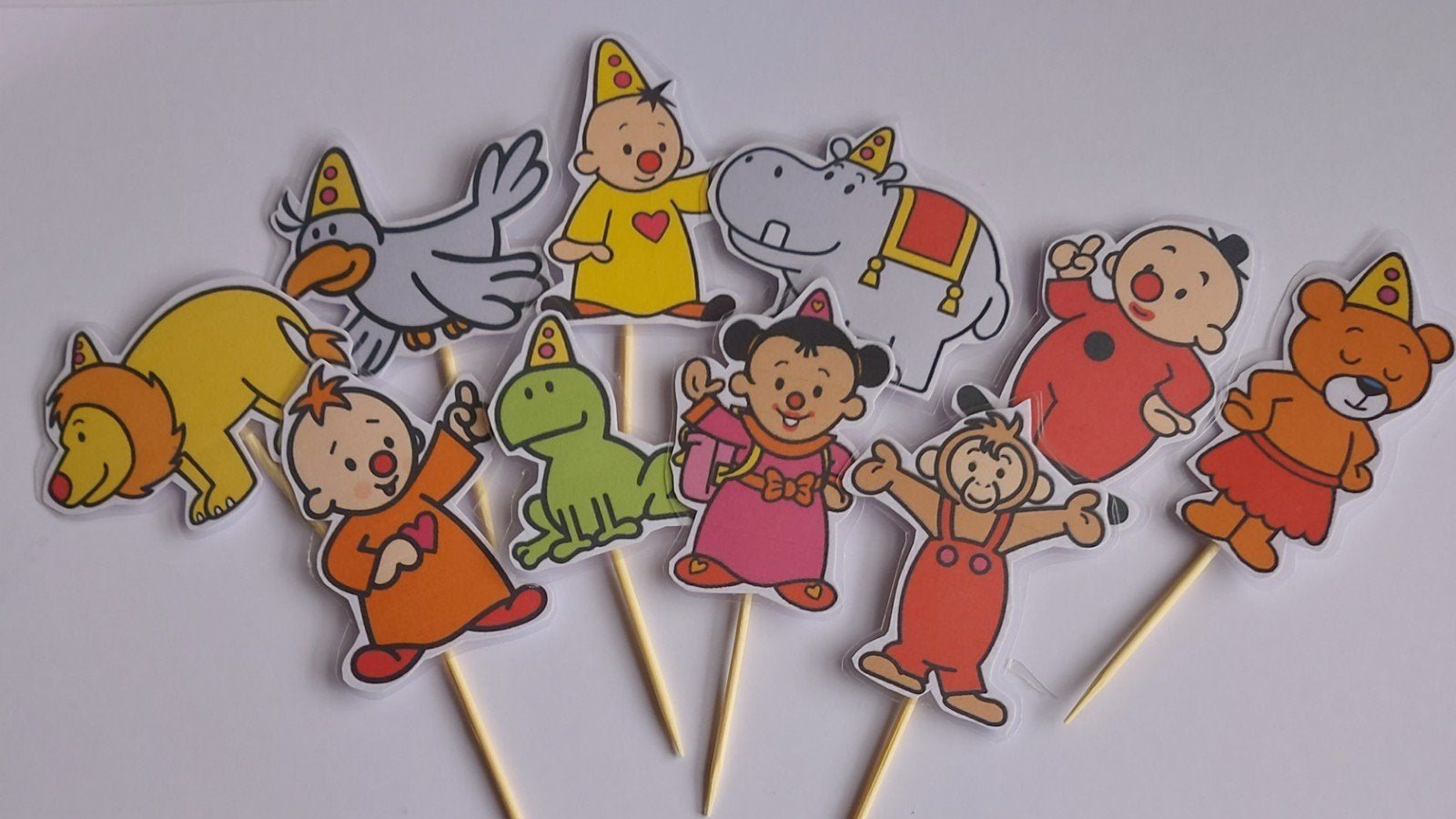 Set van 10 Bumba cupcake traktatie prikkers, Ophalen of Verzenden, Nieuw, Versiering, Verjaardag