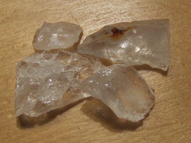 m. 3x 25Kt ruwe edelstenen AZEZTULIET (7), Verzamelen, Mineralen en Fossielen, Verzenden, Mineraal
