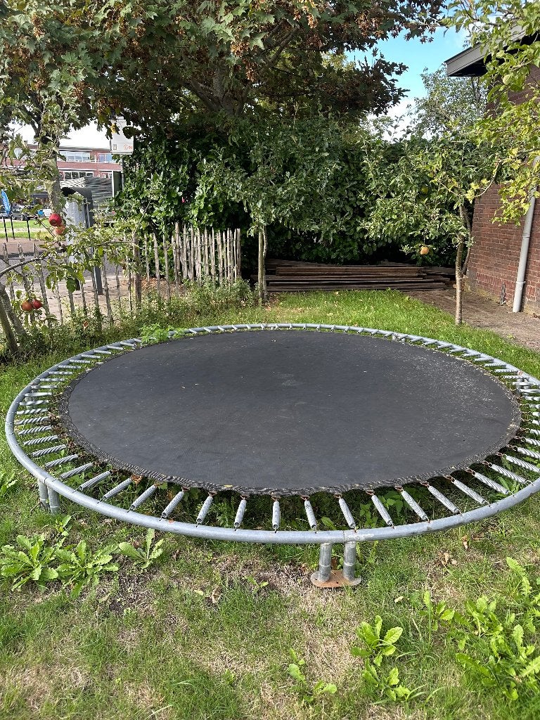 Trampoline, Ophalen, Gebruikt