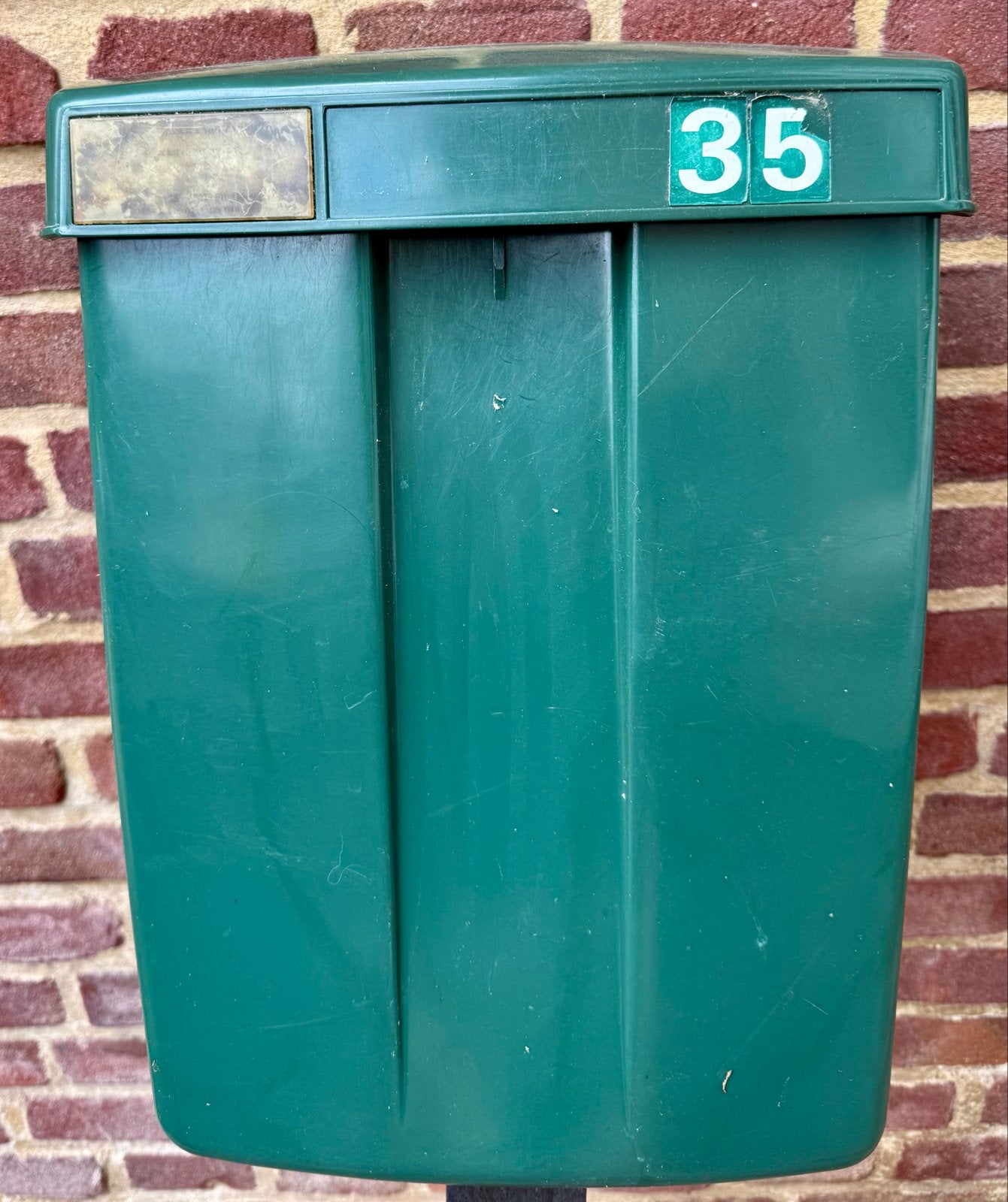 Groene brievenbus - gebruikt, met huisnummer 35, Ophalen, Gebruikt, Kunststof, Staande brievenbus