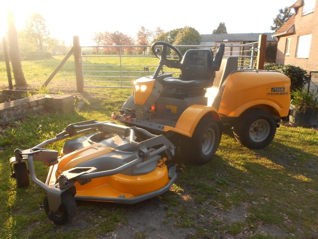 Professionele Stiga Titan zitmaaier DIESEL goed lopend 624H, Tuin en Terras, Zitmaaiers, Gebruikt, 120 cm of meer, Elektrische starter