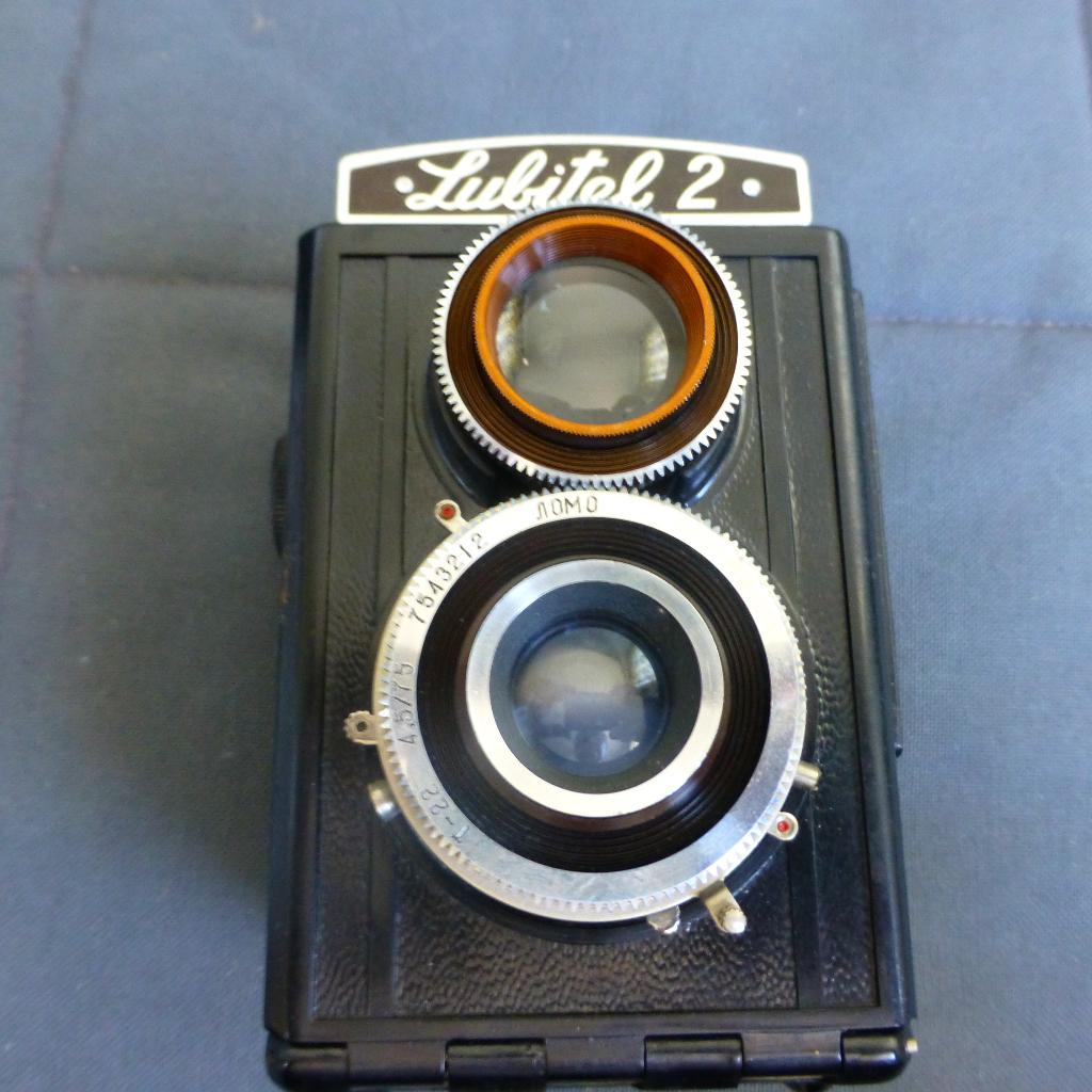 *Lubitel 2 oog camera gemaakt inde USSR, Audio, Tv en Foto, Fotocamera's Analoog, Ophalen of Verzenden, Zo goed als nieuw, Compact