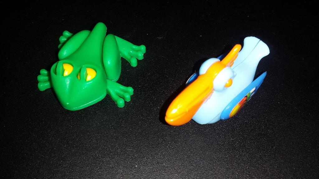 Papierklem kikker of pelikaan verrassingseieren NIEUW, Ophalen of Verzenden, Nieuw, Hardplasticfiguren