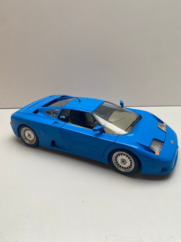 Bburago 1:18 Bugatti EB 110 (1991) Blauw – In Originele Doos, Ophalen of Verzenden, Zo goed als nieuw, Auto, Bburago