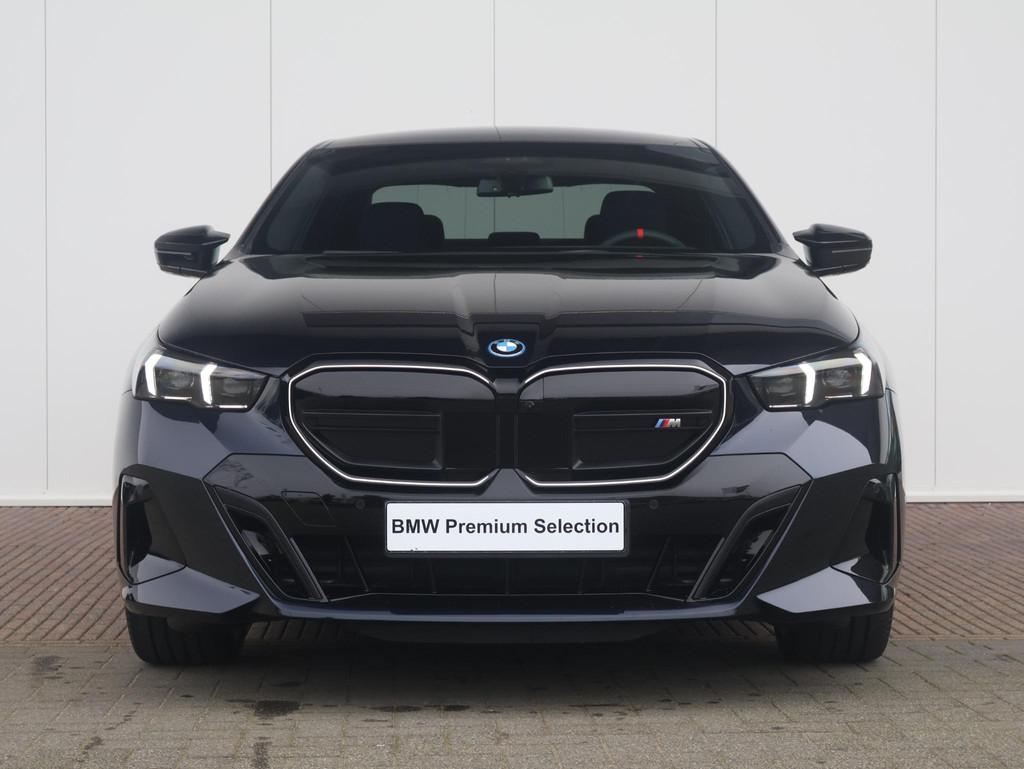 BMW i5 M60 xDrive | Sportpakket Pro | Equipment Pack Pro | T, Automaat, 2270 kg, Zwart, Zwart