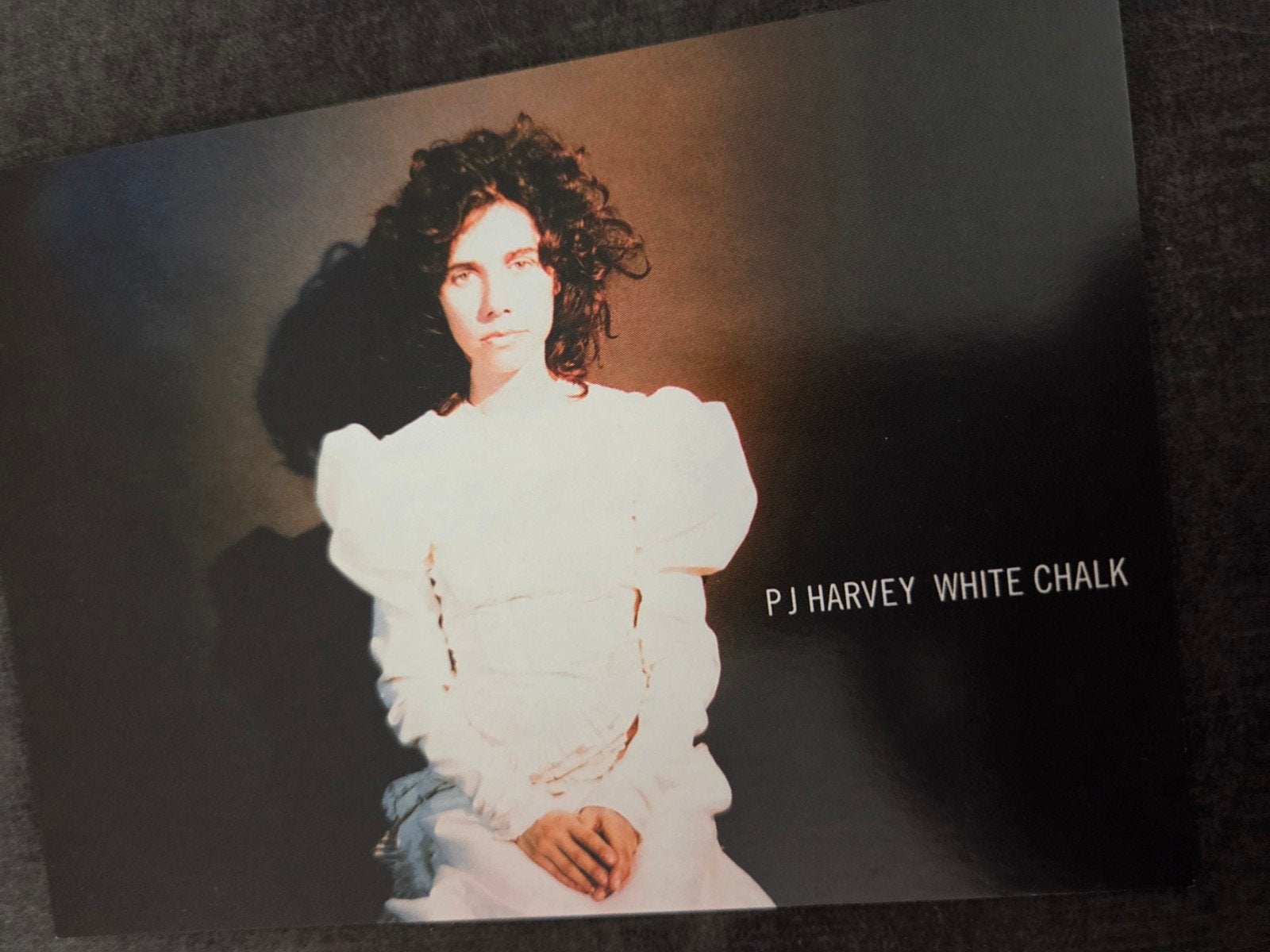PJ Harvey - White Chalk Promotie Ansichtkaart 2007, Verzenden, 1980 tot heden, Ongelopen, Sterren en Beroemdheden