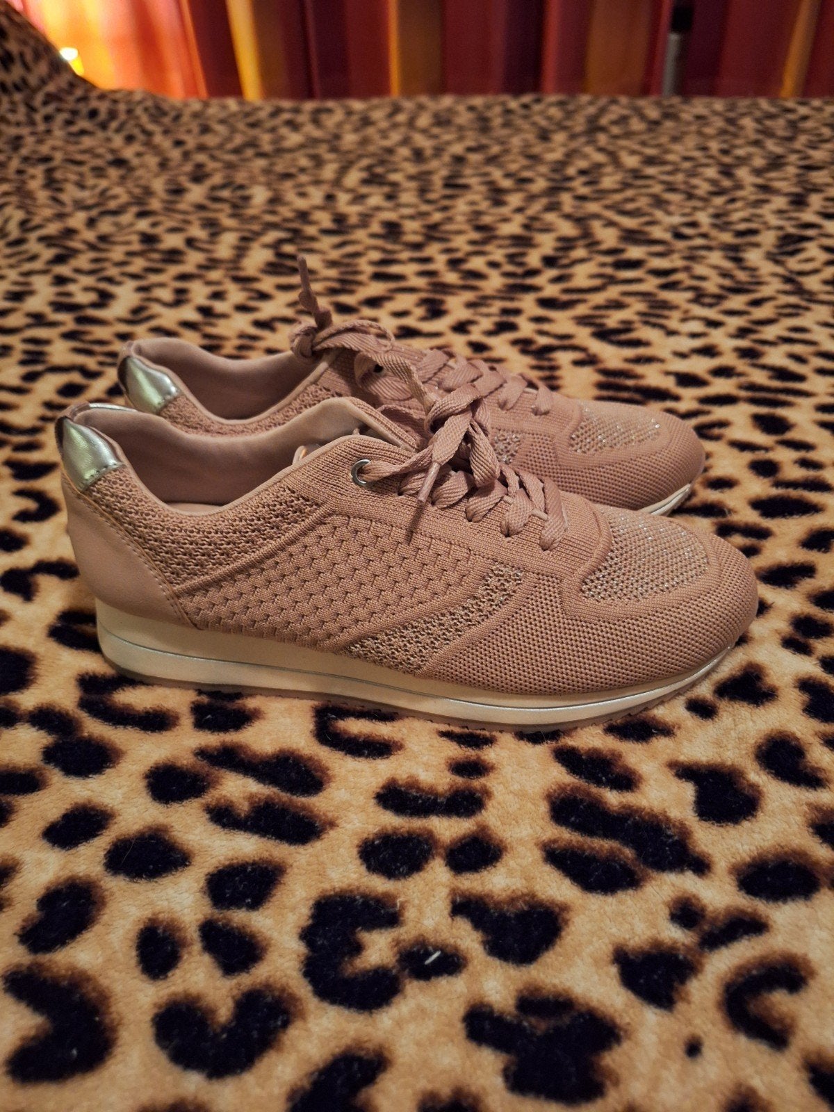 Medicus sneakers maat 39 - Nooit gedragen, Medicus, Ophalen of Verzenden, Nieuw, Sneakers of Gympen