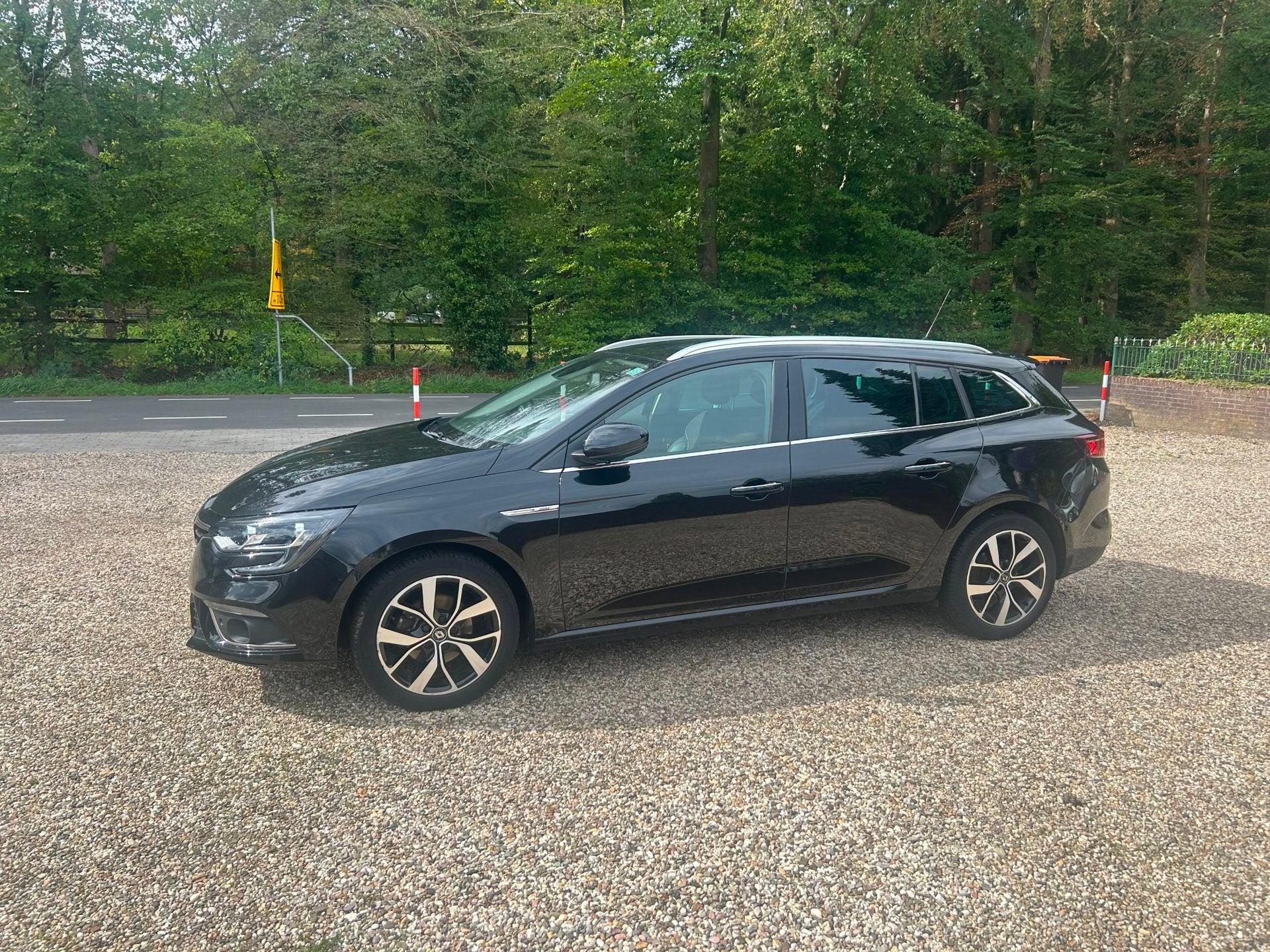 Renault Mégane Estate 1.3 TCe Bose, Voorwielaandrijving, Dealer onderhouden, Gebruikt, Leder en Stof