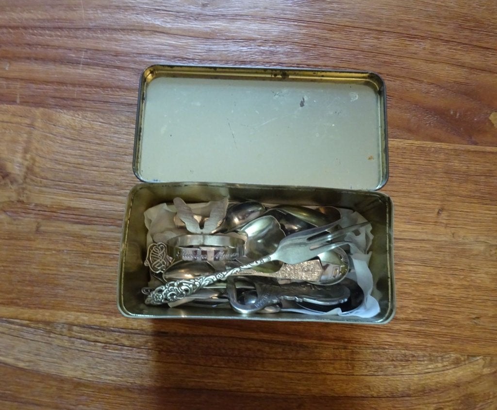 Blikje met lepeltjes en meer., Ophalen of Verzenden