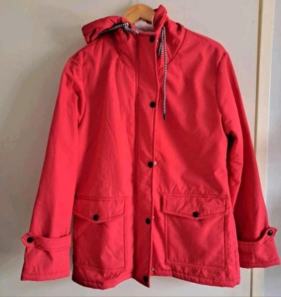 Nieuwe rode jas maat M lente/herfst tussenjas, Ophalen of Verzenden, Nieuw, Maat 38/40 (M), Rood
