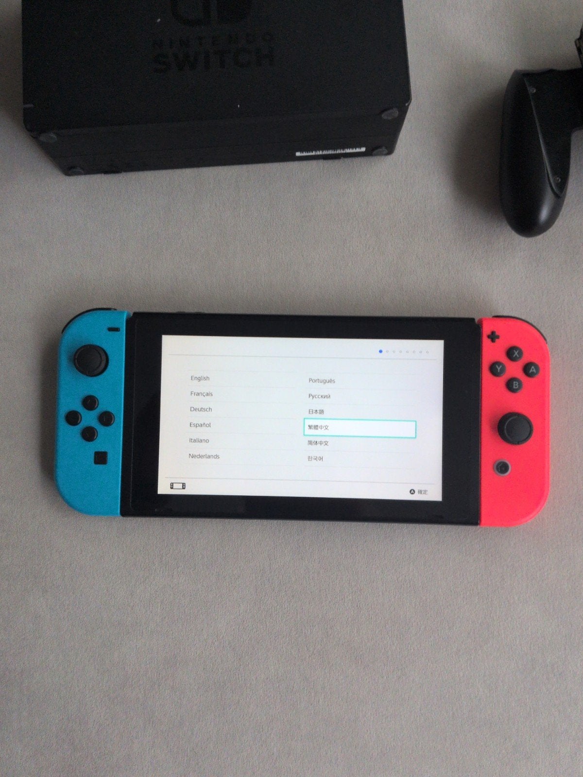 Nintendo Switch V2 in topconditie met accessoires, Spelcomputers en Games, Ophalen of Verzenden, Zo goed als nieuw