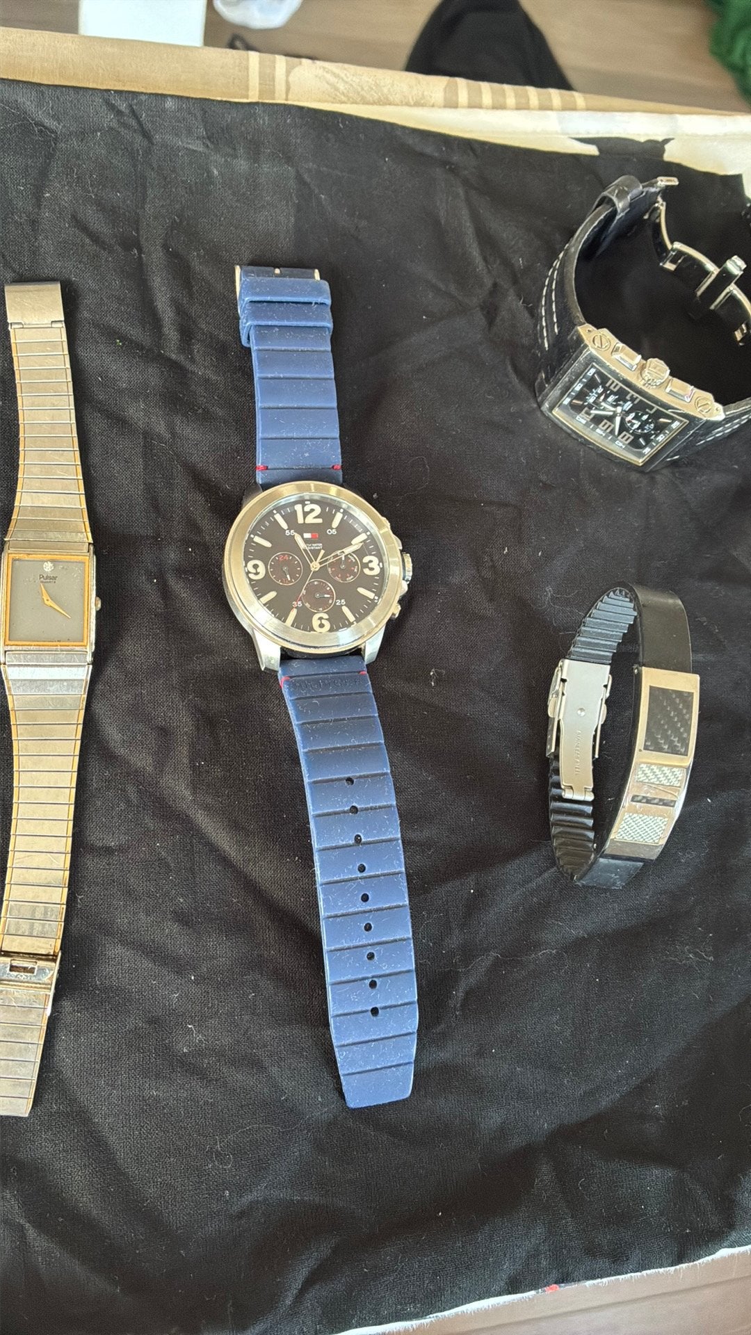 Diverse horloges (Festina, Tommy Hilfiger, Pulsar)en armband, Ophalen of Verzenden, Gebruikt, Polshorloge, Overige merken