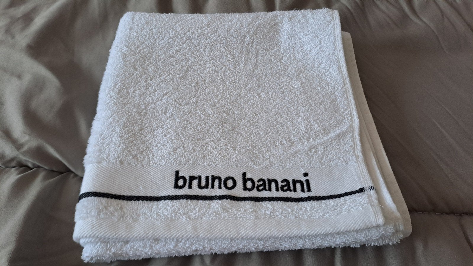 Witte handdoek van Bruno Banani, Wit, Handdoek, Nieuw, Ophalen of Verzenden