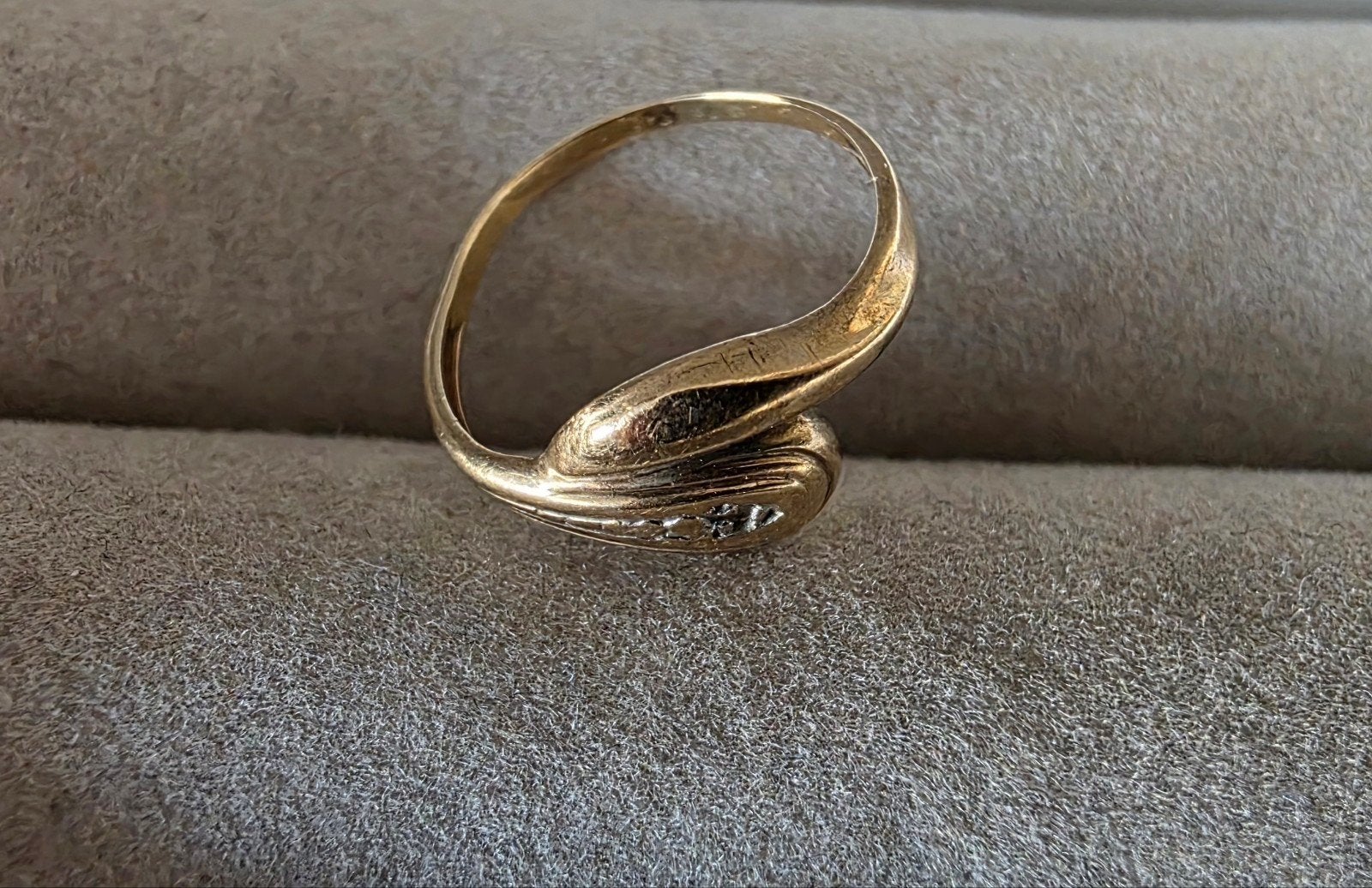 Gouden ring 14 karaat, Verzenden, Zo goed als nieuw, Dame, Goud