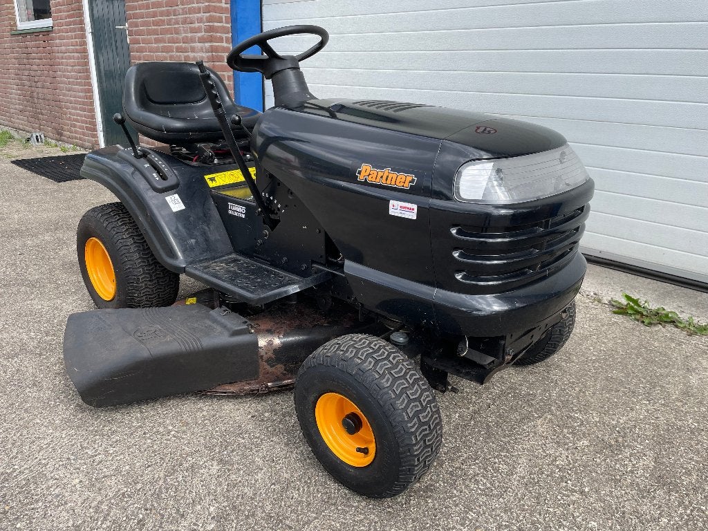Partner zitmaaier P12597K (97cm), Ophalen, Gebruikt, Jool Hulstraat 20-22, 1327 HA Almere, Partner Electrolux