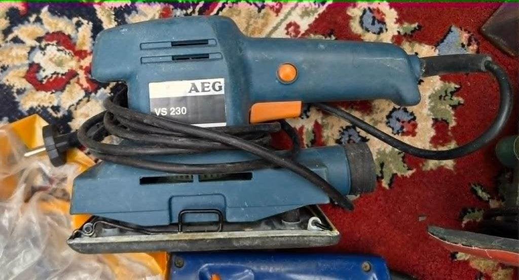 AEG VS 230  vlakschuurmachine, Ophalen of Verzenden, Gebruikt, Minder dan 600 watt, Vlakschuurmachine