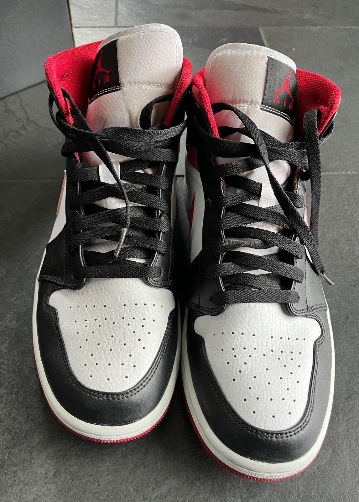 Nike Air Jordan, Ophalen of Verzenden, Zo goed als nieuw, Schoenen