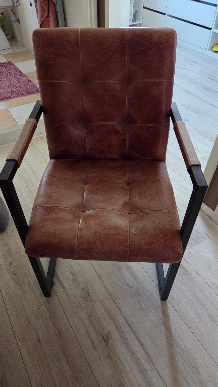 Mooie cognac leren stoel met stalen frame, Ophalen, Gebruikt, Bruin, Eén