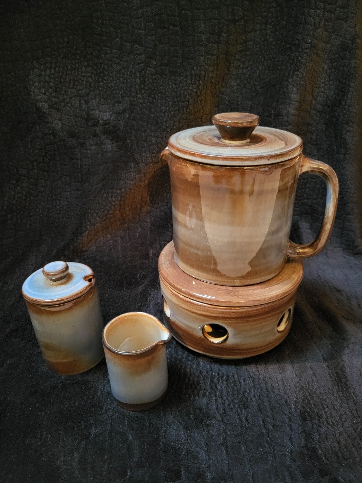 Set theepot met warmhouder + suiker en melkkannetje - NIEUW, Ophalen, Nieuw, Theepot
