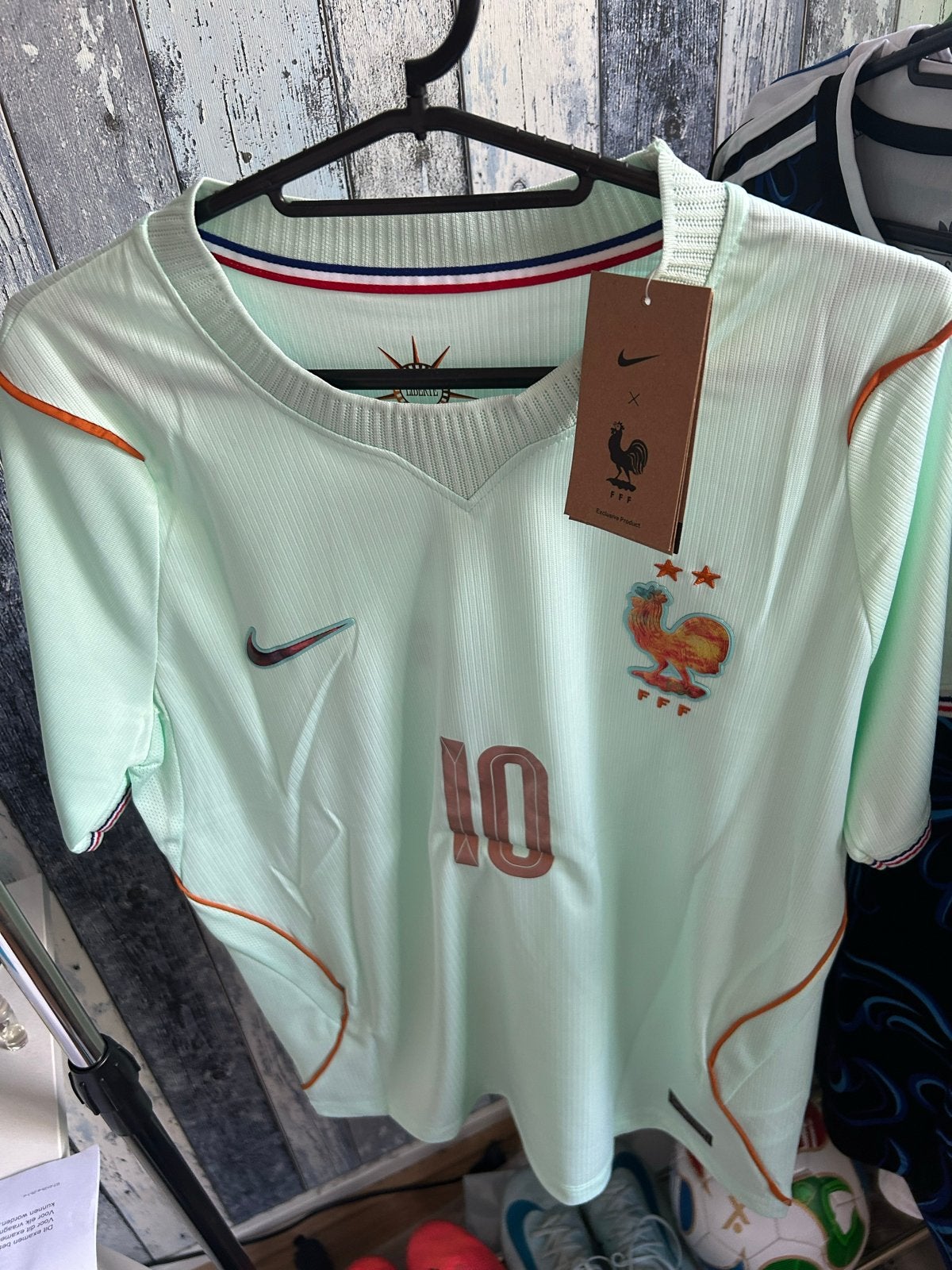 Frankrijk uitshirt 2022/2023 Mbappé #10 - Nieuw, Kleding | Heren, Nieuw, Ophalen of Verzenden, Voetbal, Groen