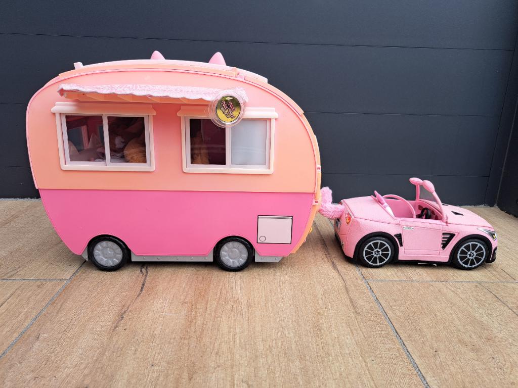 NaNaNa Surprise caravan auto en pop, Ophalen, Gebruikt
