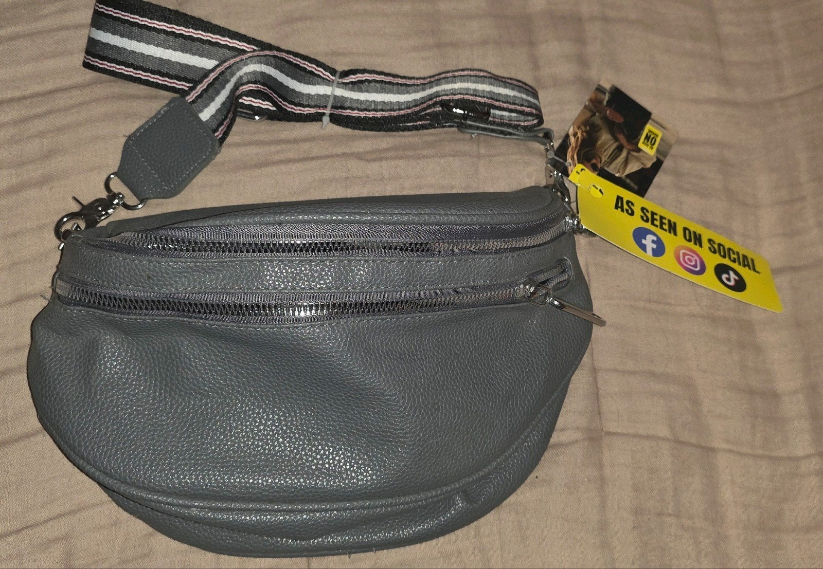 Sling bag, Overige merken, Nieuw, Ophalen of Verzenden, Grijs