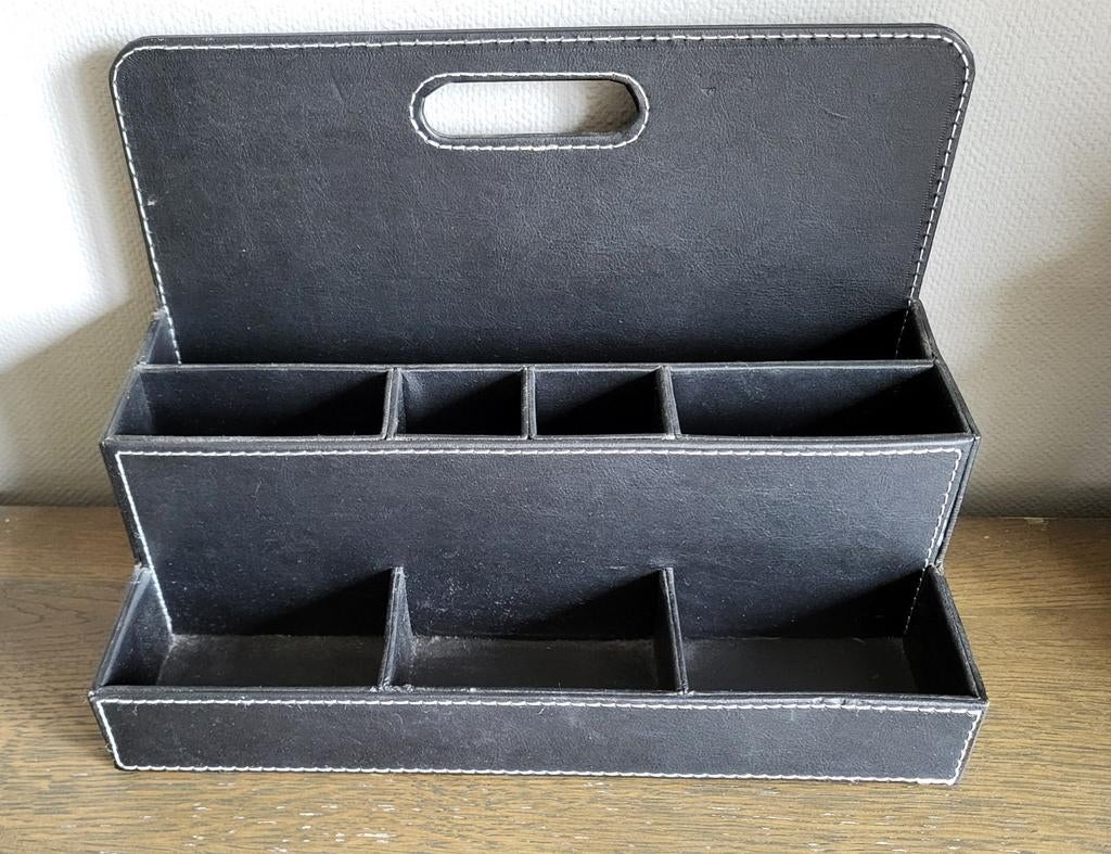 Zwarte rissla (ikea) bureau organizer in zeer nette staat, Diversen, Bureau-accessoires, Ophalen of Verzenden, Zo goed als nieuw