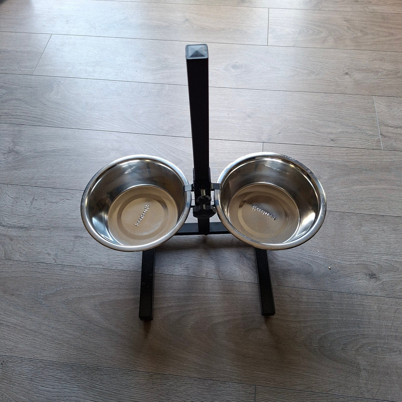 Beeztees Hondenstandaard 2 RVS voerbakken 20 cm, Dieren en Toebehoren, Ophalen
