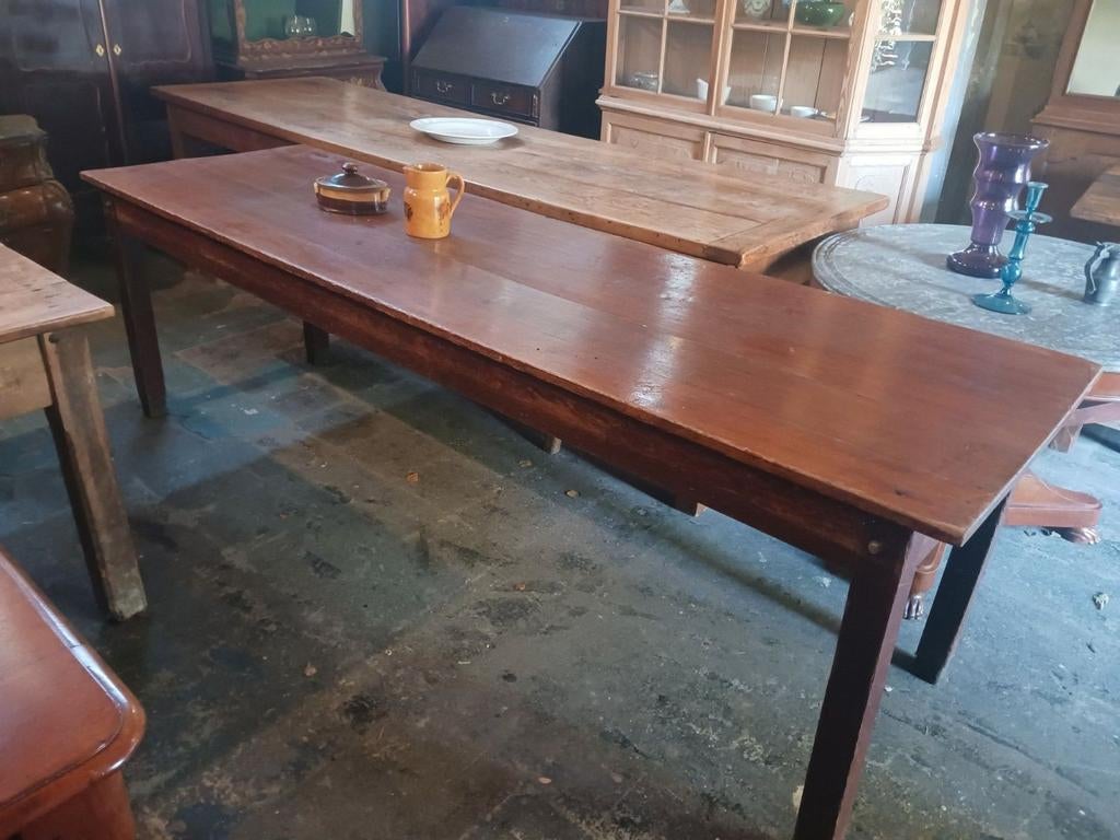 Ranke Antieke Tafel van 250 cm., Ophalen