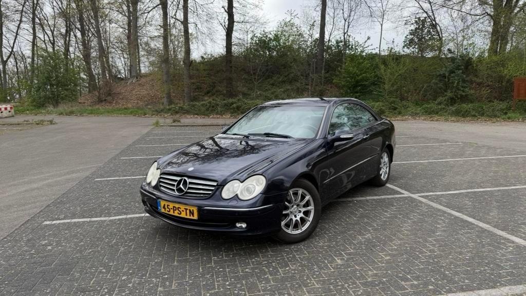 Mercedes-Benz CLK 2.6 Clk240 Coupe AUT 2004 Blauw, Automaat, Achterwielaandrijving, Beige, 2597 cc