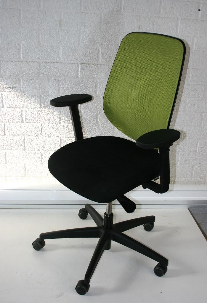 ZGAN Fris groene Giroflex 353 bureaustoel, bieden vanaf €160, Huis en Inrichting, Bureaustoelen, Ophalen, Zo goed als nieuw, Bureaustoel