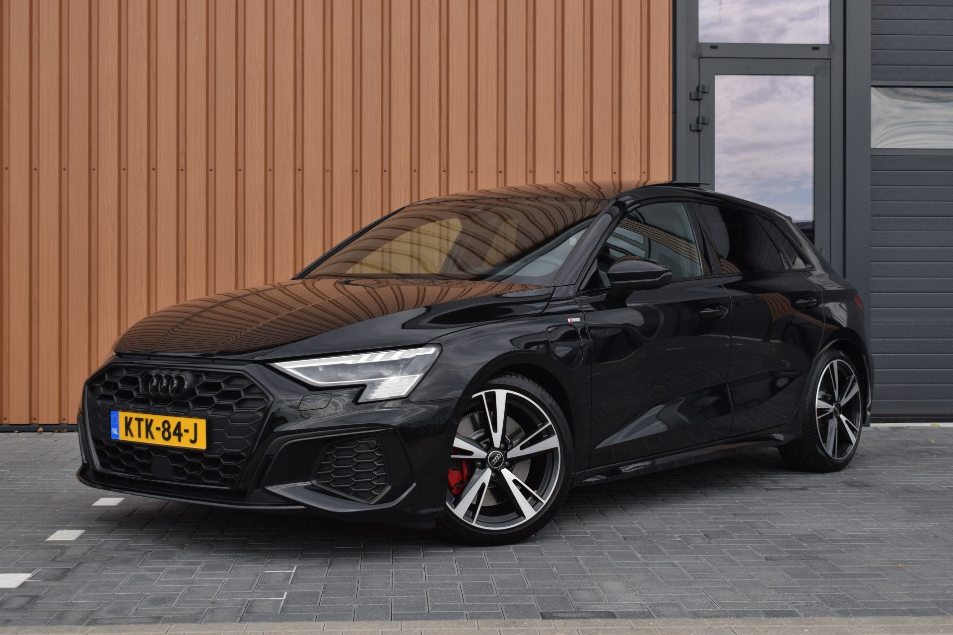 Audi A3 Sportback 45 TFSI e S-edition Competition | Pano | B, Auto's, Audi, Gebruikt, 4 cilinders, Automatische klimaatregeling