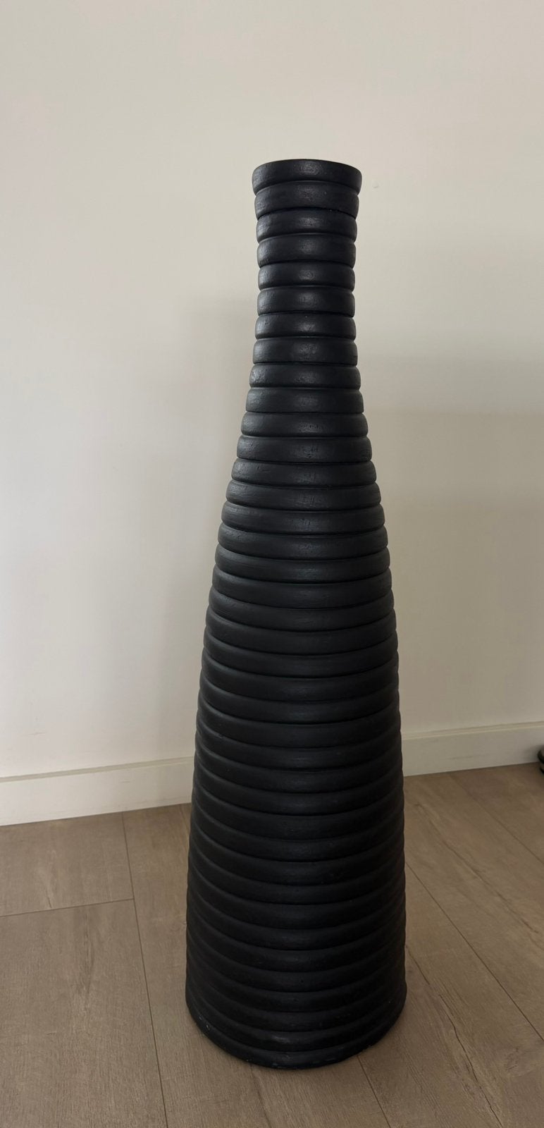 Grote zwarte vaas, Huis en Inrichting, Woonaccessoires | Vazen, Ophalen, 90 cm, Met patroon/structuur, Zwart