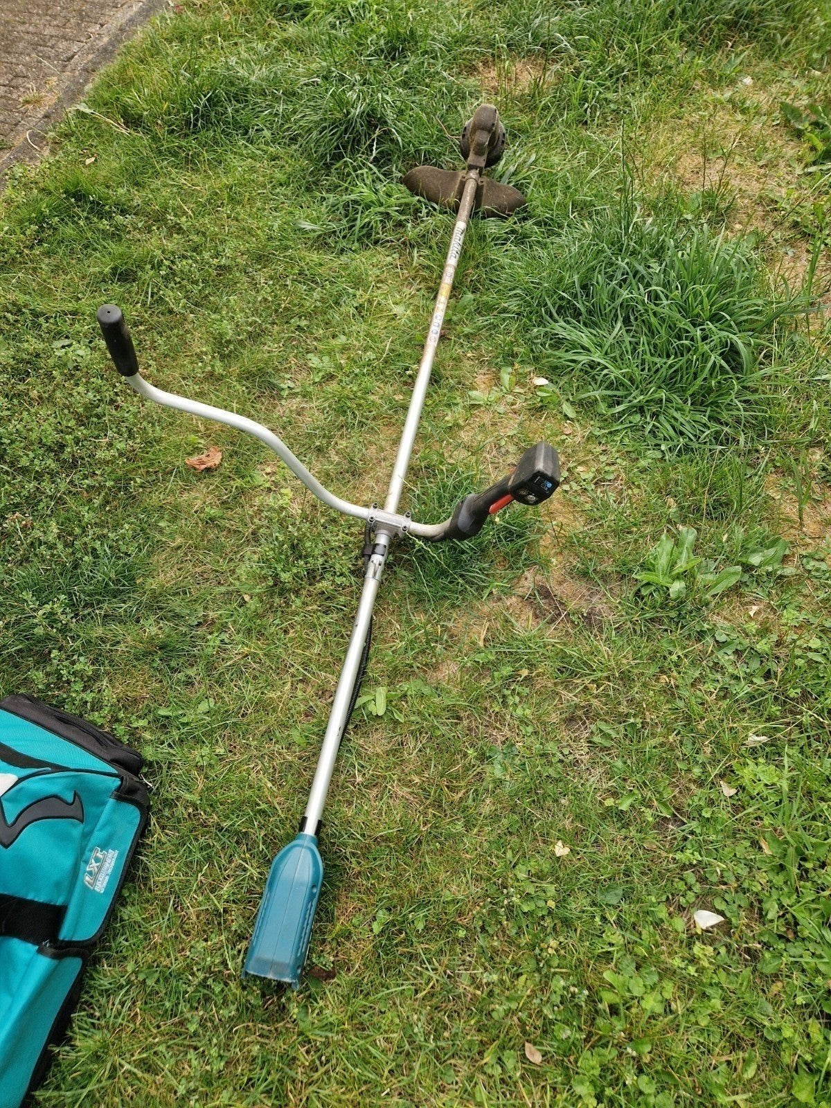 Makita DUR190U bosmaaier, Tuin en Terras, Bosmaaiers, Ophalen of Verzenden, Gebruikt, Accu