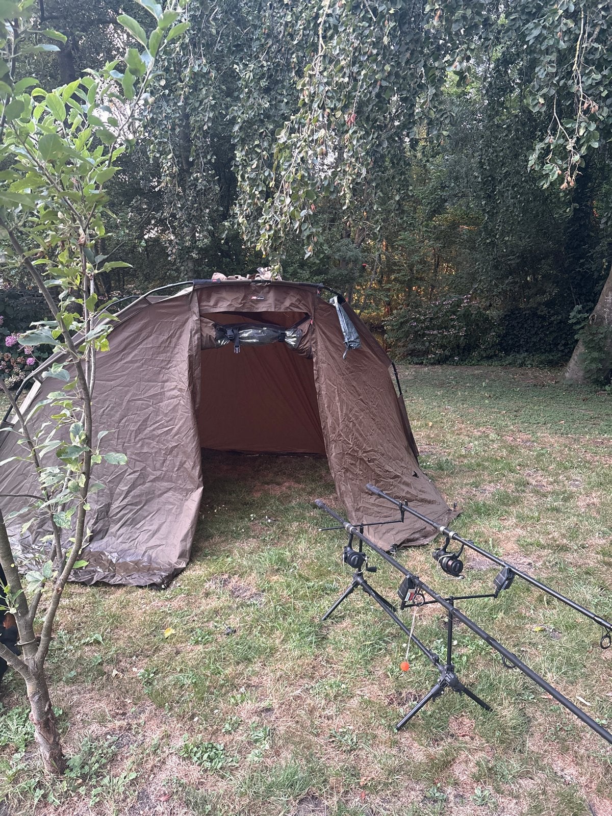 Complete visuitrusting: tent, hengels en rodpod, Ophalen, Gebruikt, Overige typen