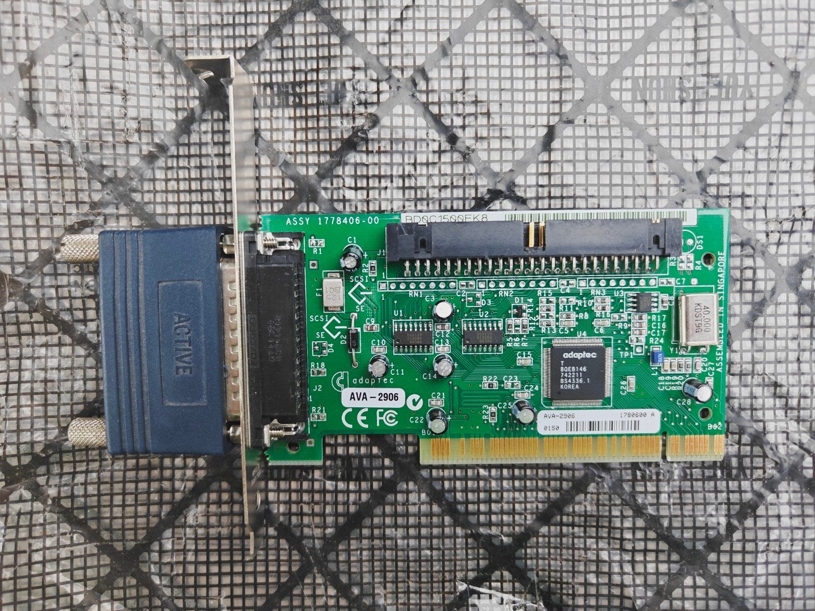 Adaptec AVA-2906 PCI SCSI Adapter met Terminator, Ophalen of Verzenden, Gebruikt
