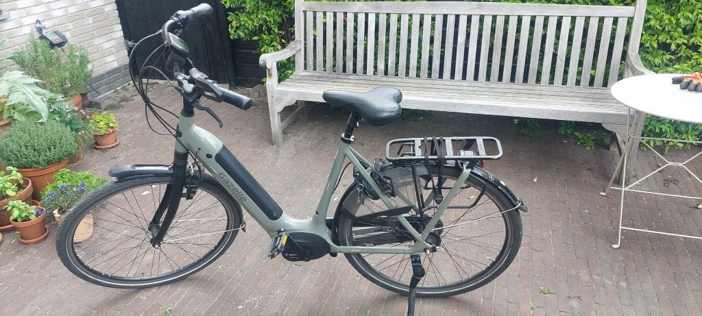Gazelle E bike Grenoble C8 57, Fietsen en Brommers, Elektrische fietsen, Ophalen, Gebruikt, 50 km per accu of meer, 55 tot 59 cm