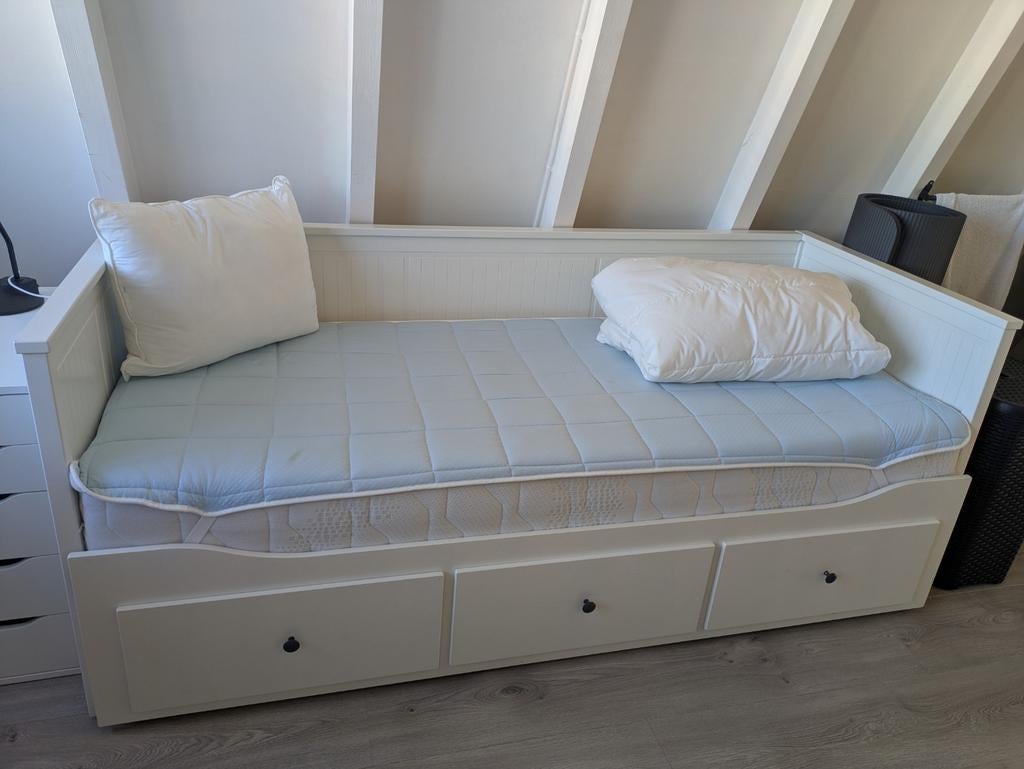 Ikeabed / bedbank 1 of 2 personen, Ophalen, Gebruikt, Eenpersoons, Wit