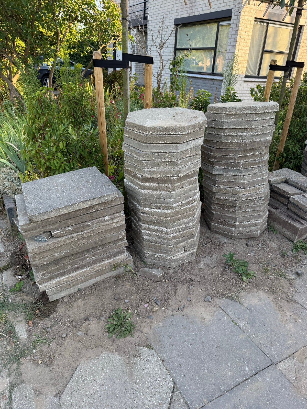 Gratis af te halen tegels (diverse vormen), Ophalen, Gebruikt, 10 m² of meer, Beton