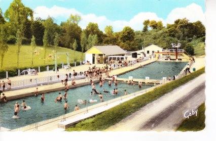 VIRE ( Calvados)  La Piscine.   22-04, Verzamelen, Ophalen of Verzenden, 1940 tot 1960, Gelopen, Frankrijk