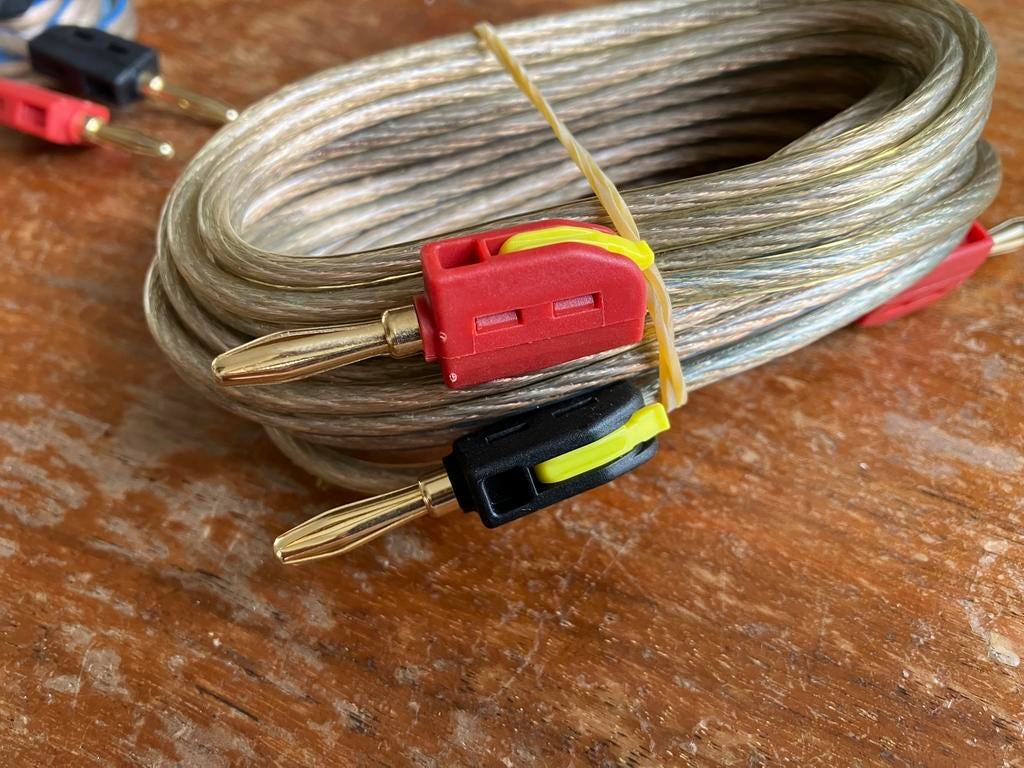 Banana-pluggen Quick Connect System - klikbanaanstekkers, Ophalen of Verzenden, Zo goed als nieuw, Minder dan 2 meter, Luidsprekerkabel