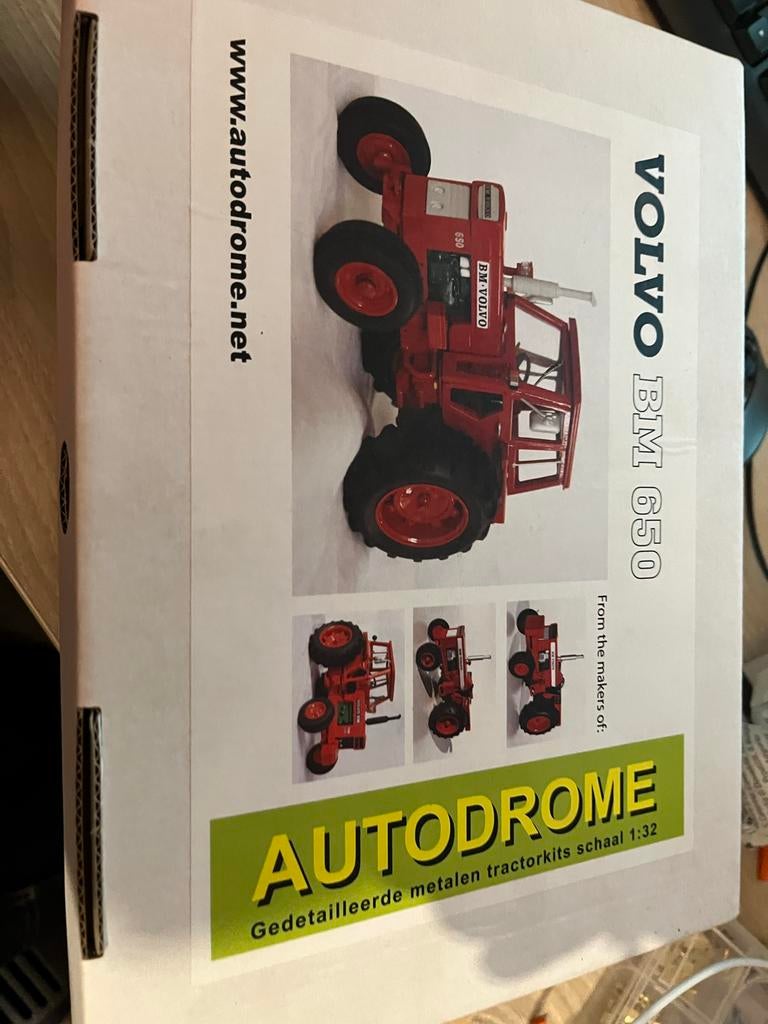 Autodrome Volvo BM 650 gedetailleerde metalen tractorkit, Ophalen of Verzenden, Nieuw, Overige typen, Overige merken
