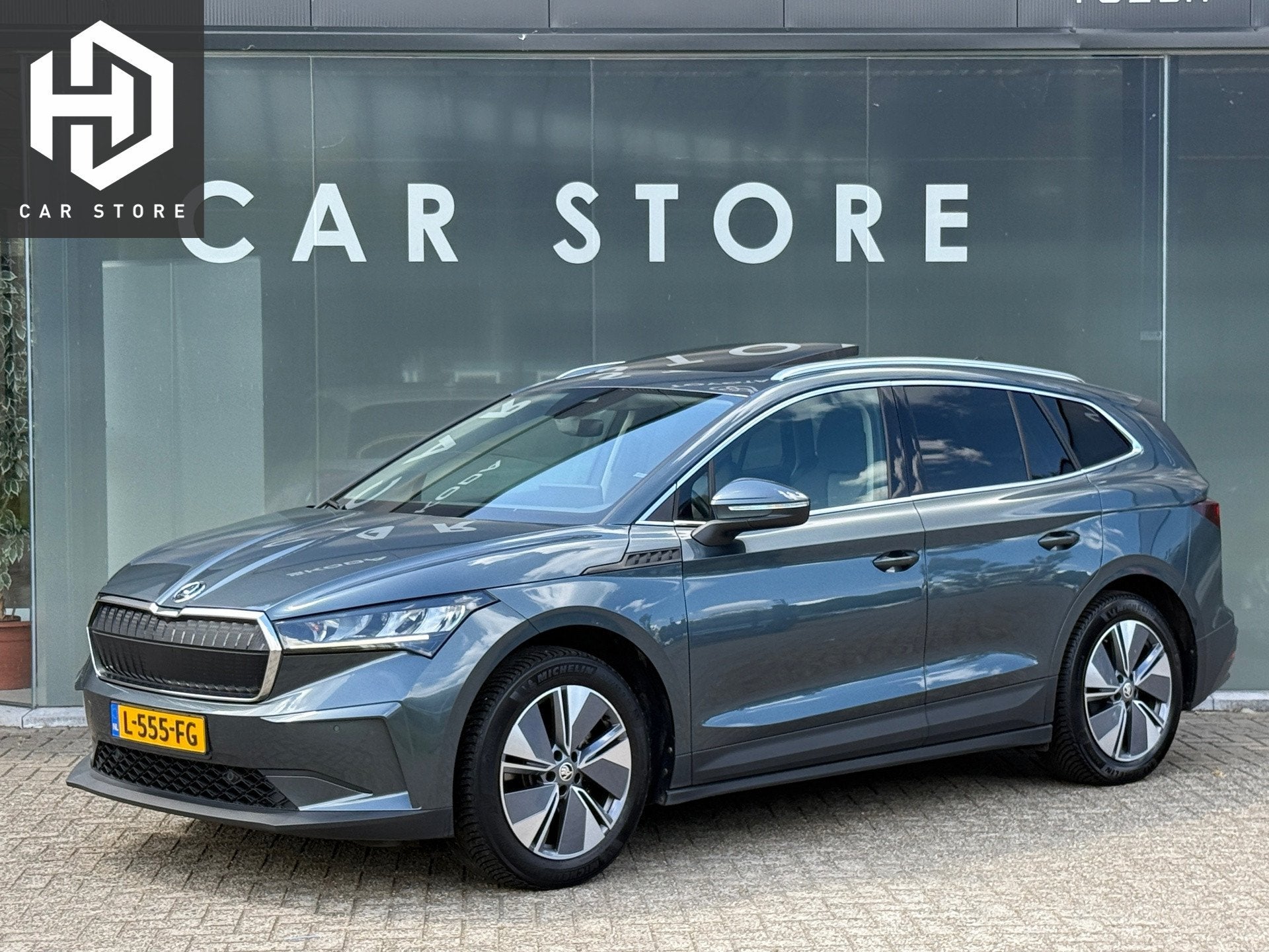 Skoda Enyaq iV 60 Sport 91% SOH Pano|Camera|Stoelv|Carplay, Automaat, 390 km, Gebruikt, Zwart